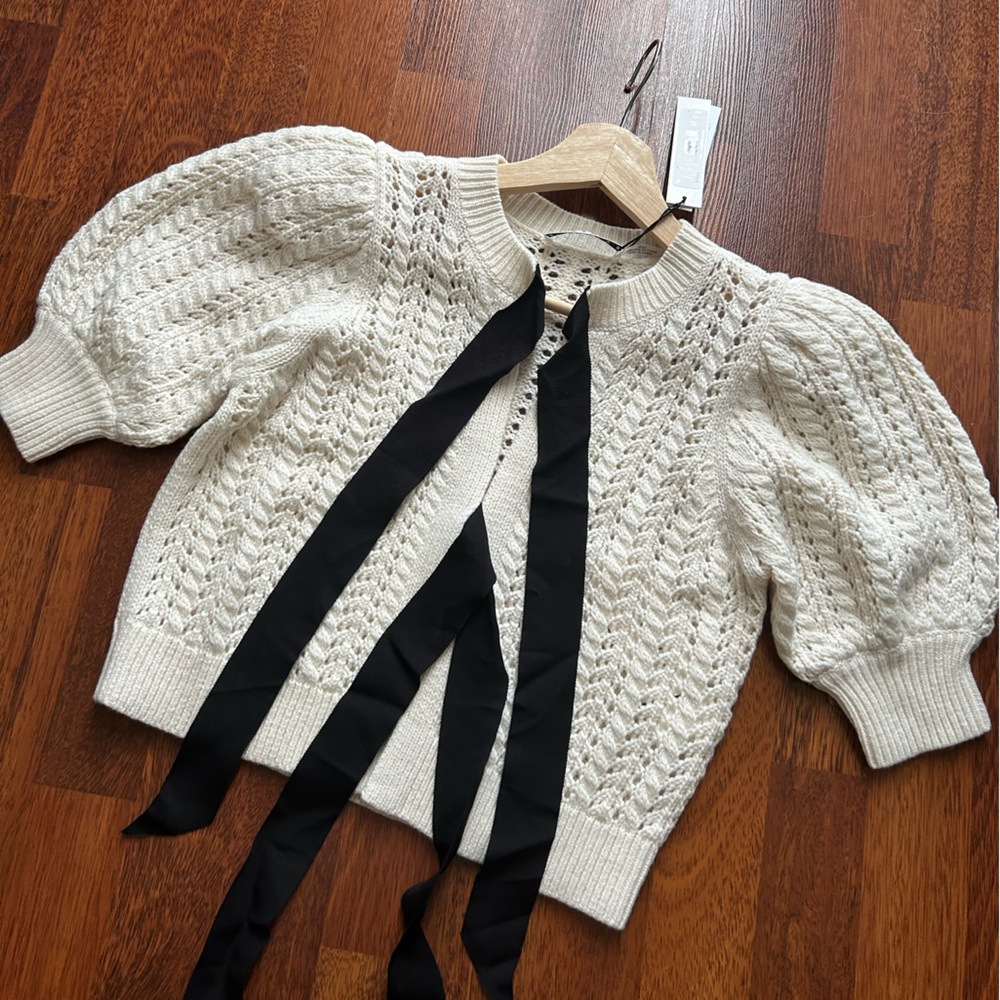 NWT Alice + Olivia Kitty Puff Sleeve Cardigan Sweater XS - Picture 7 of 17
